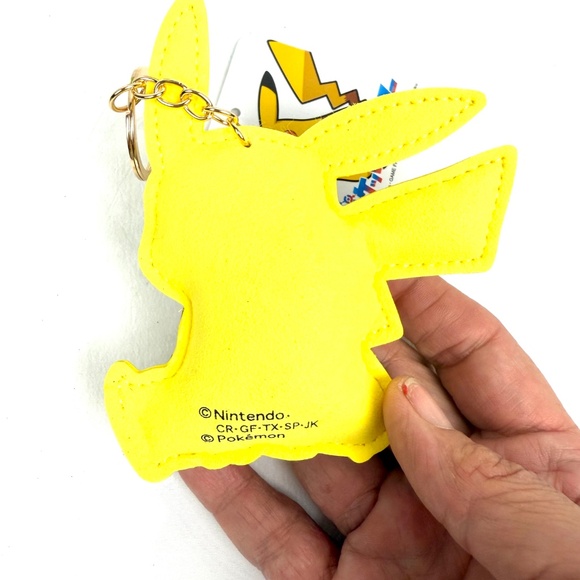 Sparkly Pikachu Rhinestone Keychain – Pokémon - Picture 5 of 9
